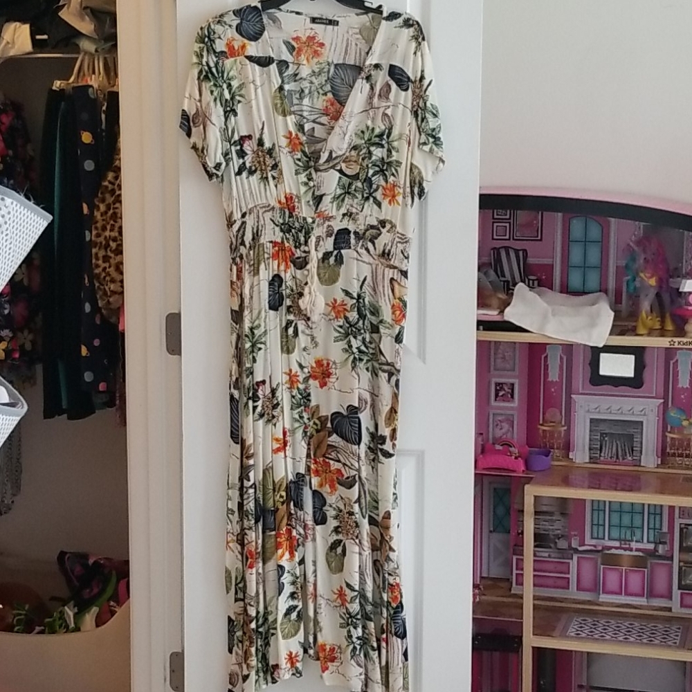 Floral maxi dress